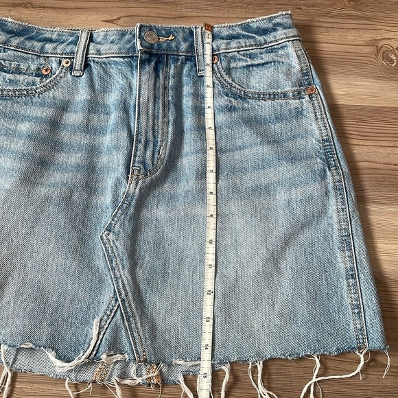 American Eagle Super Hi-rise Jean Mini Skirt Size 2 (26) Rigid denim Raw hem NWT - Picture 11 of 13